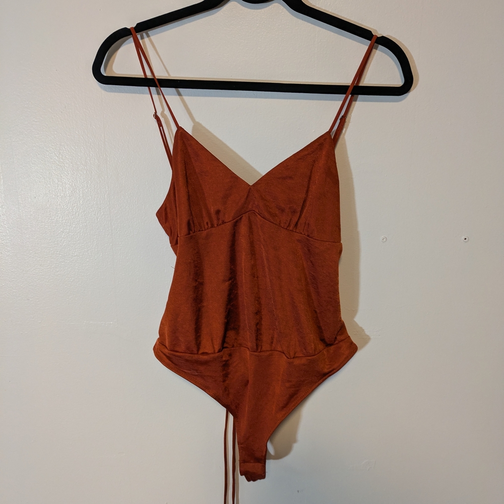 Sleek Cinnamon Women's Bodysuit